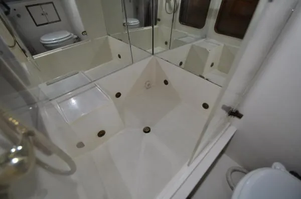 Slide: The Image of Hyatt 49 Motor Yacht 1994 - 11