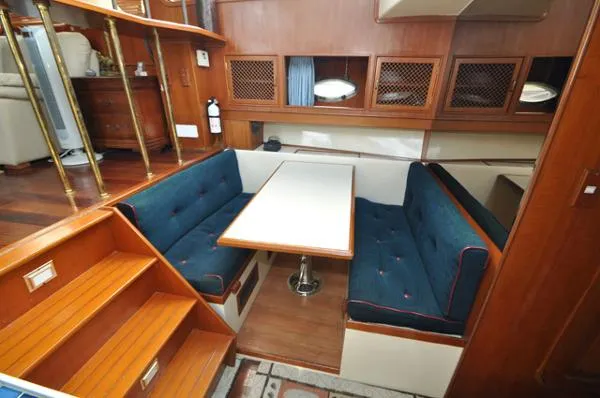 Slide: The Image of Hyatt 49 Motor Yacht 1994 - 5