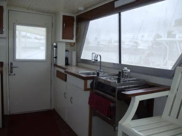 Slide: The Image of Hatteras 380 Convertible 1971 - 11