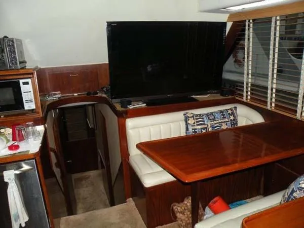 Slide: The Image of Ocean Yacht 55 SUPER SPORT 1984 - 3