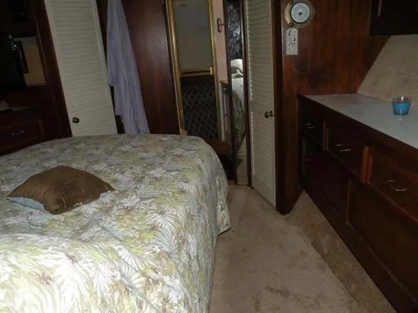Slide: The Image of Ocean Yacht 55 SUPER SPORT 1984 - 9