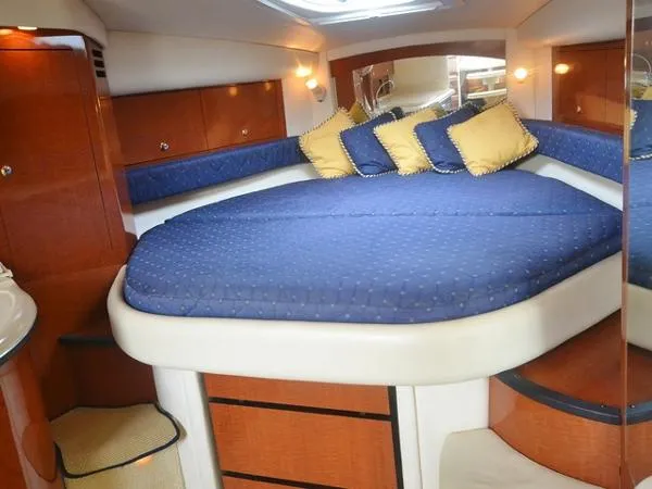 Slide: The Image of Sea Ray 340 Sundancer 2003 - 5