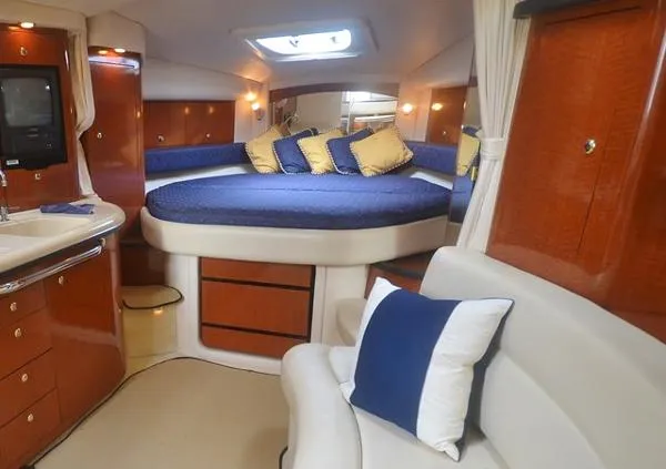 Slide: The Image of Sea Ray 340 Sundancer 2003 - 6