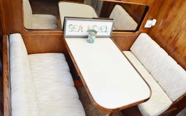 Slide: The Image of Chris Craft1 372 Catalina 1989 - 6