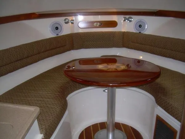 Slide: The Image of Pursuit 315 Offshore Express 2009 - 4