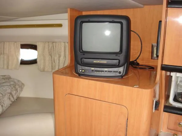 Slide: The Image of Regal COMMODORE EXPRESS 2000 - 4