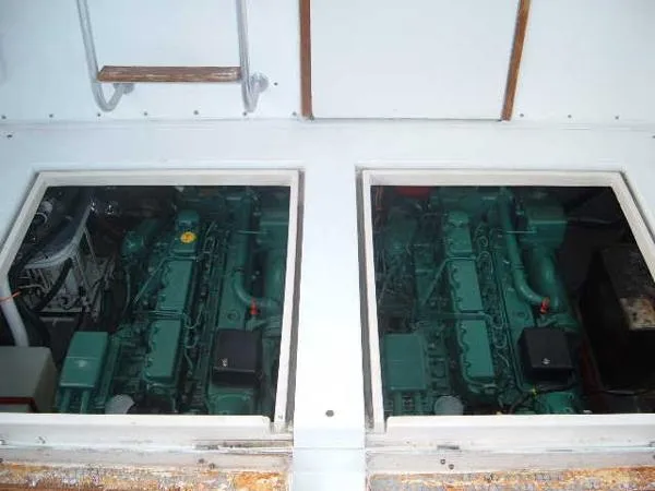 Slide: The Image of Phoenix Bass Boat SFX 1990 - 7