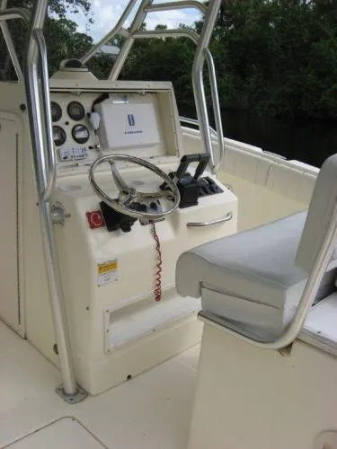 Slide: The Image of World Cat 330 TE 2003 - 10