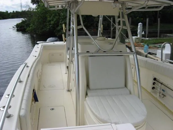 Slide: The Image of World Cat 330 TE 2003 - 3