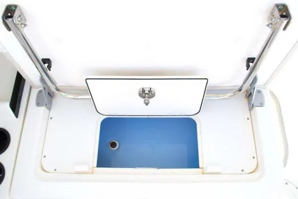 Slide: The Image of Boston Whaler 27 Vantage Dual Console 2013 - 11