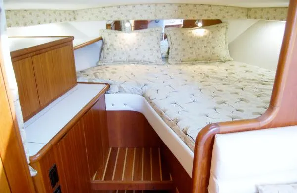 Slide: The Image of Pursuit Tiara 3400 Express 1999 - 6