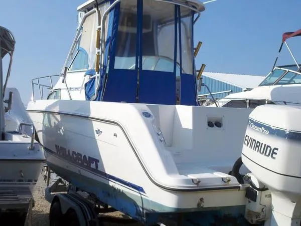Slide: The Image of Wellcraft Walkaround Cruiser 1997 - 2