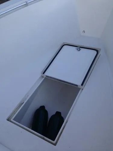Slide: The Image of Contender 21 Center Console 2012 - 7