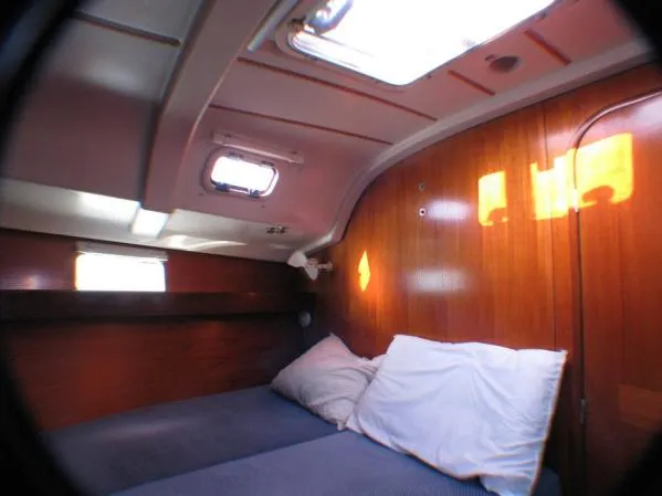 Slide: The Image of Beneteau Oceanis 400 Three (3) Cabin 1994 - 6