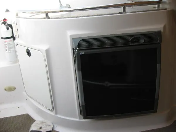 Slide: The Image of Four Winns 285 Sundowner 2002 - 10