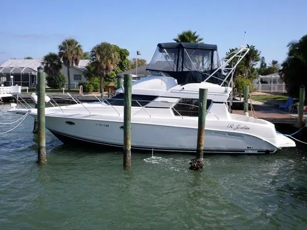 Slide: The Image of Silverton 35 Convertible 2001 - 0
