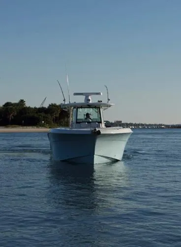 Slide: The Image of Hydra-Sports 4200 Center Console 2014 - 2
