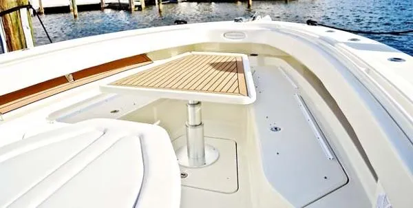Slide: The Image of Hydra-Sports 4200 Center Console 2014 - 7