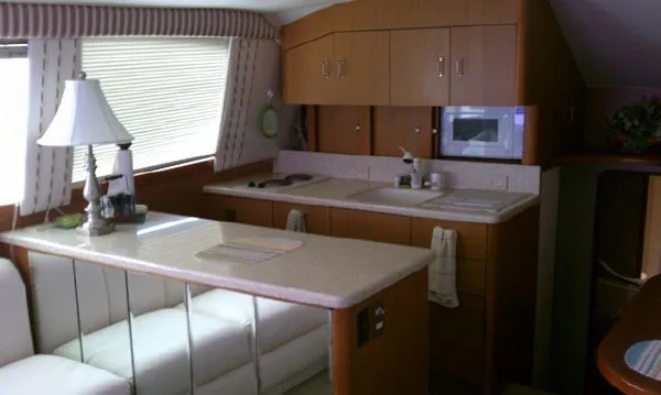 Slide: The Image of Ocean Yacht Super Sport 2001 - 4