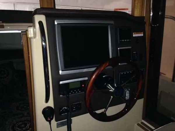 Slide: The Image of Ranger Tug Motoryacht 2015 - 9
