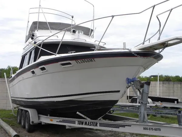 Slide: The Image of Bayliner 2850 Contessa 1986 - 7