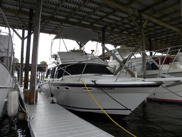 Slide: The Image of Bayliner 2850 Contessa 1986 - 8