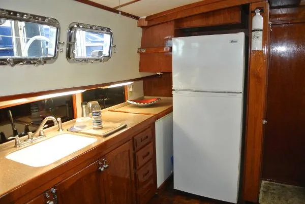 Slide: The Image of Gulfstar Custom 53/60 MKII Trawler 1976 - 9