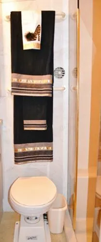Slide: The Image of Ocean Yachts Cockpit Motor Yacht 1997 - 9