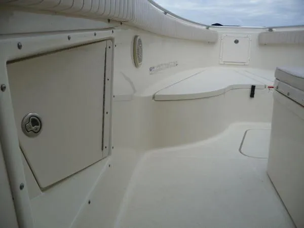 Slide: The Image of Hydra Sports 2900 Vector 2006 - 10