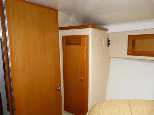 Slide: The Image of Cabo Flybridge Convertible 2006 - 10