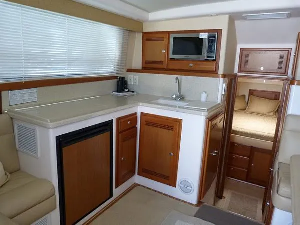 Slide: The Image of Cabo Flybridge Convertible 2006 - 4