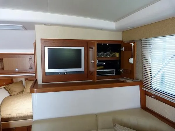 Slide: The Image of Cabo Flybridge Convertible 2006 - 7