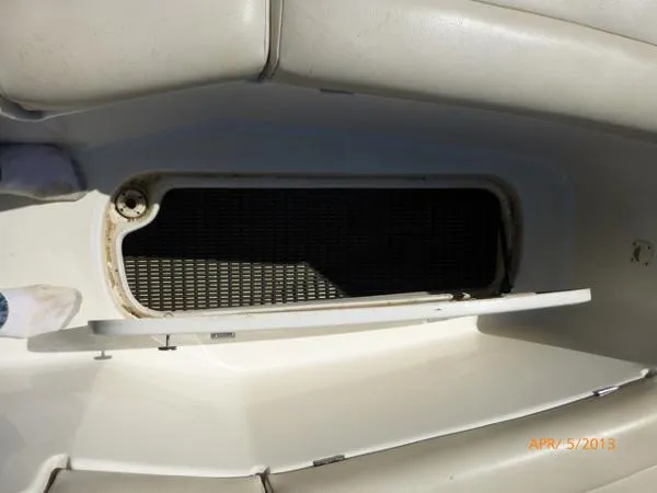 Slide: The Image of Chaparral 260 SSI Bowrider 2003 - 10