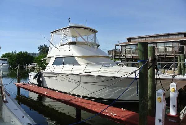 Slide: The Image of Tiara 43 Convertible 1995 - 4