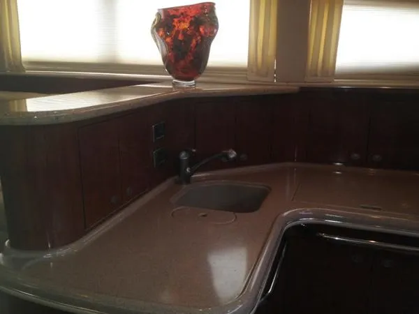 Slide: The Image of Sea Ray 480 Motoryacht 2004 - 10