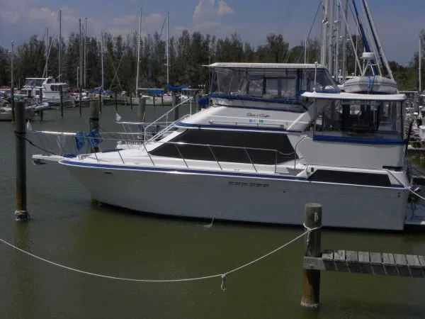 Slide: The Image of Chris-Craft 372 Catalina 1990 - 0