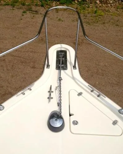 Slide: The Image of Pursuit 3070 Offshore Express 2005 - 9