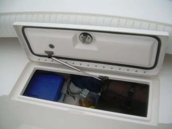 Slide: The Image of Regulator Marine 23 FS 2005 - 9