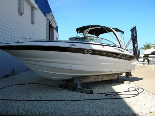 Slide: The Image of Crownline Boats 320LS Bowrider 2006 - 0