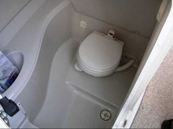 Slide: The Image of Crownline Boats 320LS Bowrider 2006 - 3
