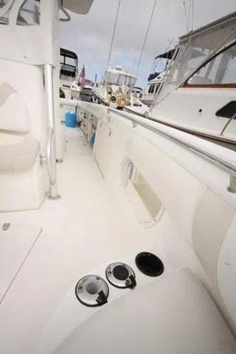 Slide: The Image of Boston Whaler 320 Outrage 2004 - 11