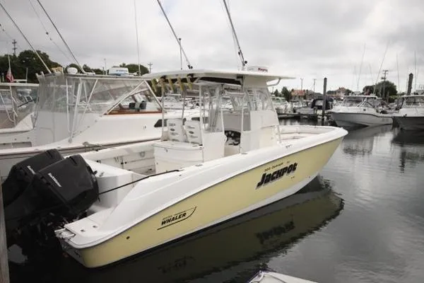 Slide: The Image of Boston Whaler 320 Outrage 2004 - 2