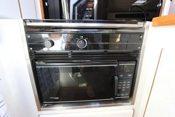 Slide: The Image of Tiara 3300 Open 1990 - 10