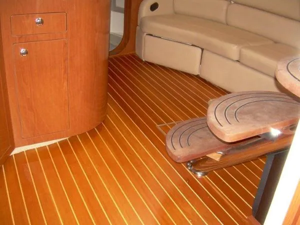 Slide: The Image of Regal 4060 Hardtop Express 2008 - 1