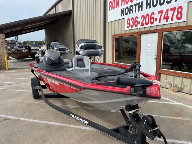 Slide: The Image of Tracker PRO 175 TXW 2018 - 3