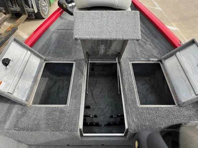 Slide: The Image of Tracker PRO 175 TXW 2018 - 8