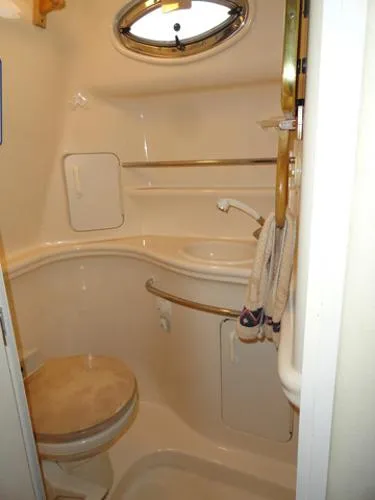 Slide: The Image of Sea Ray 340 Sundancer 2000 - 9