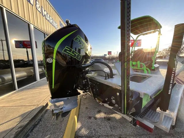 Slide: The Image of Haynie 23 Cat 2020 - 10