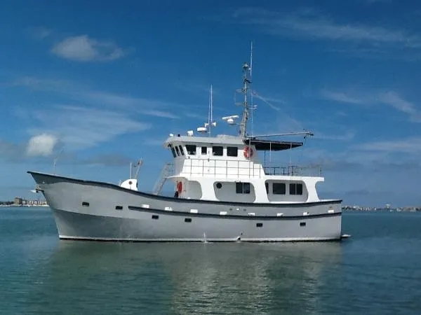 Slide: The Image of Dixon Boat Builders Pilothouse Expedition Style 1996 - 2