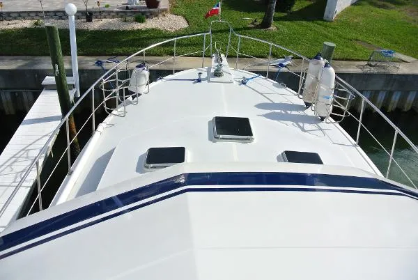 Slide: The Image of Vista 46 Sundeck 1988 - 11